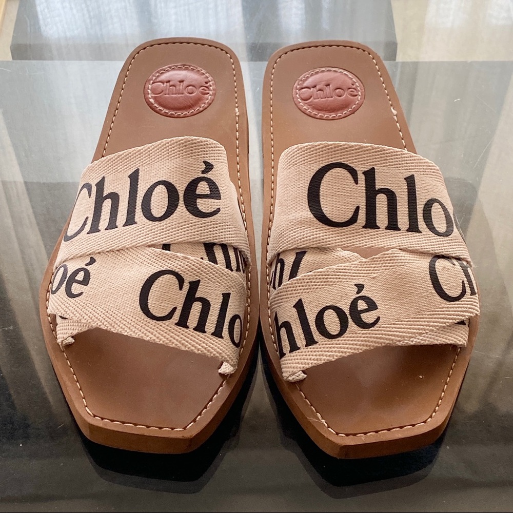 Chloe woody flat mule